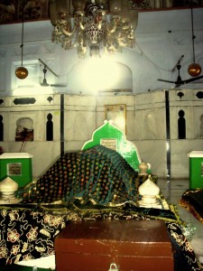 Grave of Khwaja Muhammad Masoom Sirhindi 1